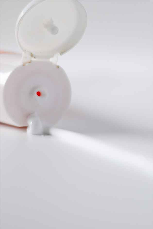 Yardlie YD21 Whitening Body Lotion – Aloe Vera & Collagen Skin Brightening Cream