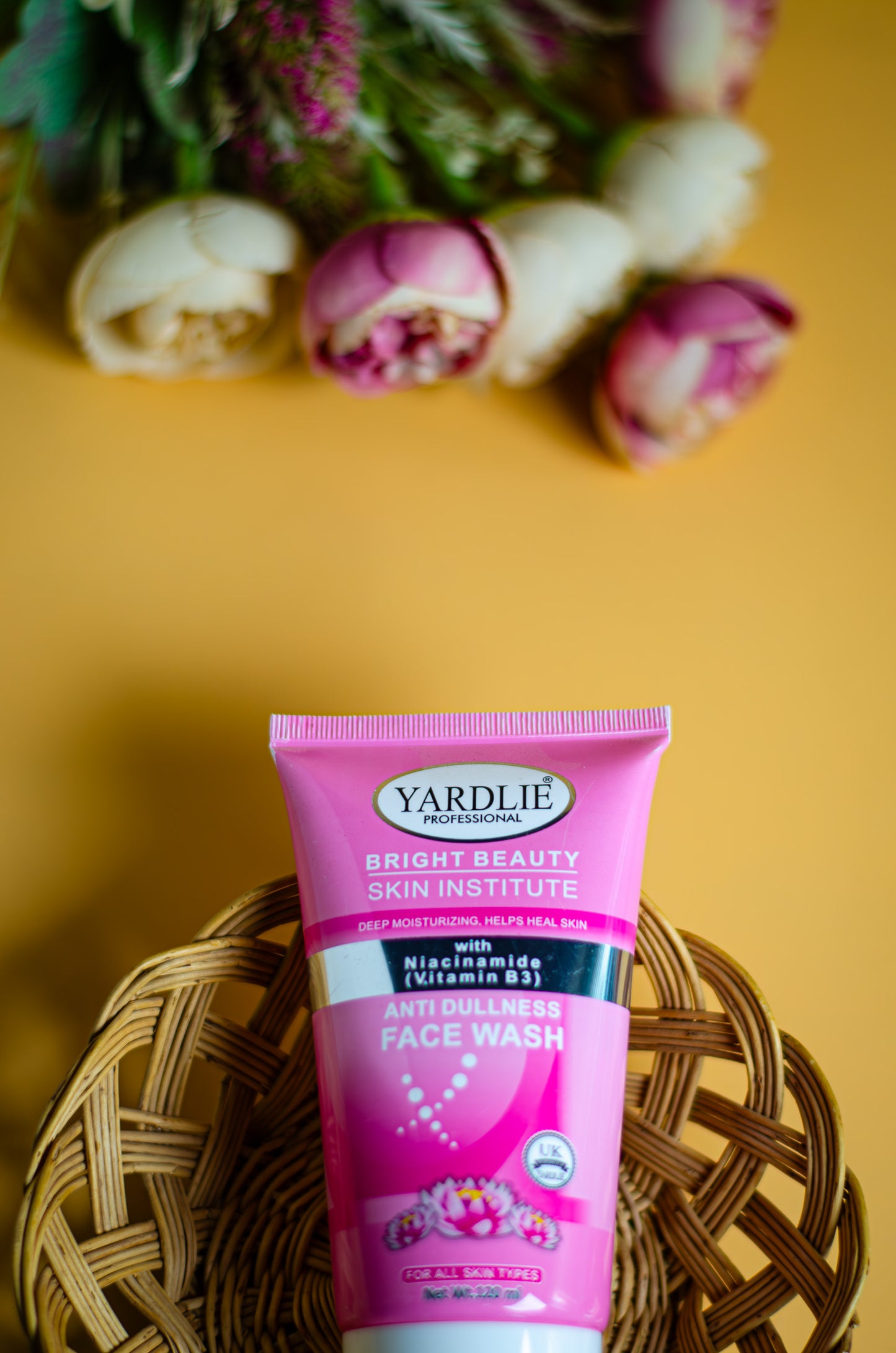 Bright Beauty Face Wash | Niacinamid| Vitamin B3| Yardlie Professional | 120ml |