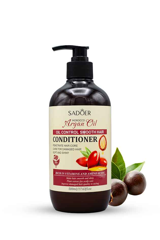 Sadoer Morocco Argan Oil Conditioner 500 ml – Oil Control & Smooth Hair Formula for Damaged Hair. Sador Argan Oil Conditioner bottle with label on a white background
