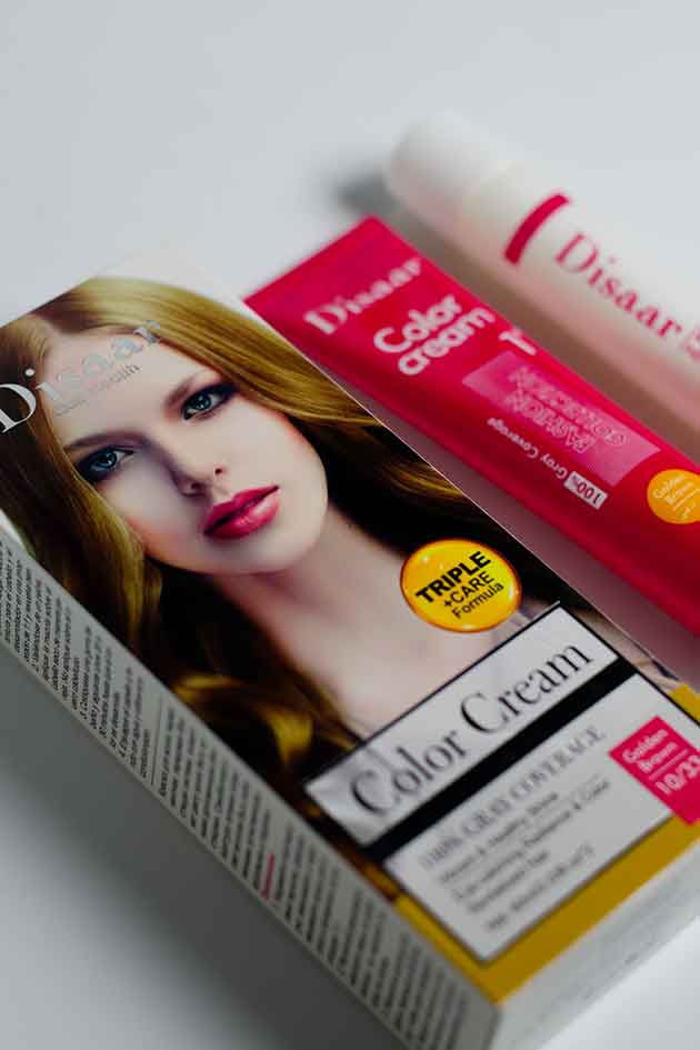 Disaar Color Cream packaging with a model's face on the box