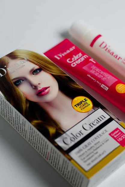 Disaar Color Cream packaging with a model's face on the box