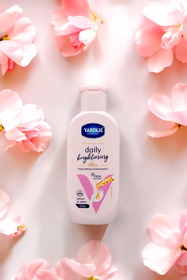 Yardlie Professional Daily Brightening Body Lotion Cocoa Butter Serum in Lotion 220g Pakistan