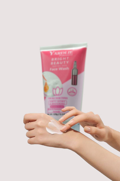 Yardlie Professional Bright Beauty Face Wash With Dengan Serum 120g.