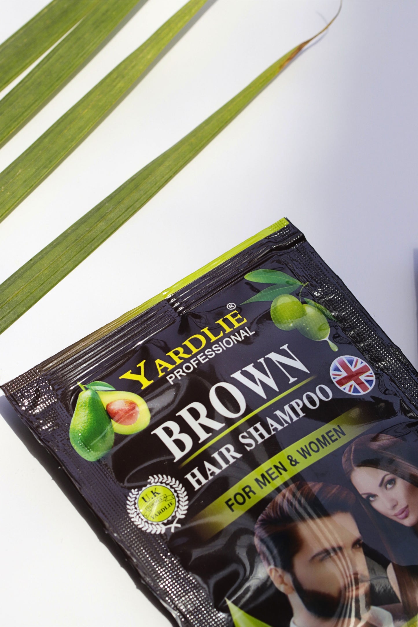 Yardlie Brown Hair Color Shampoo UK Based Formula Sachet 20ML.