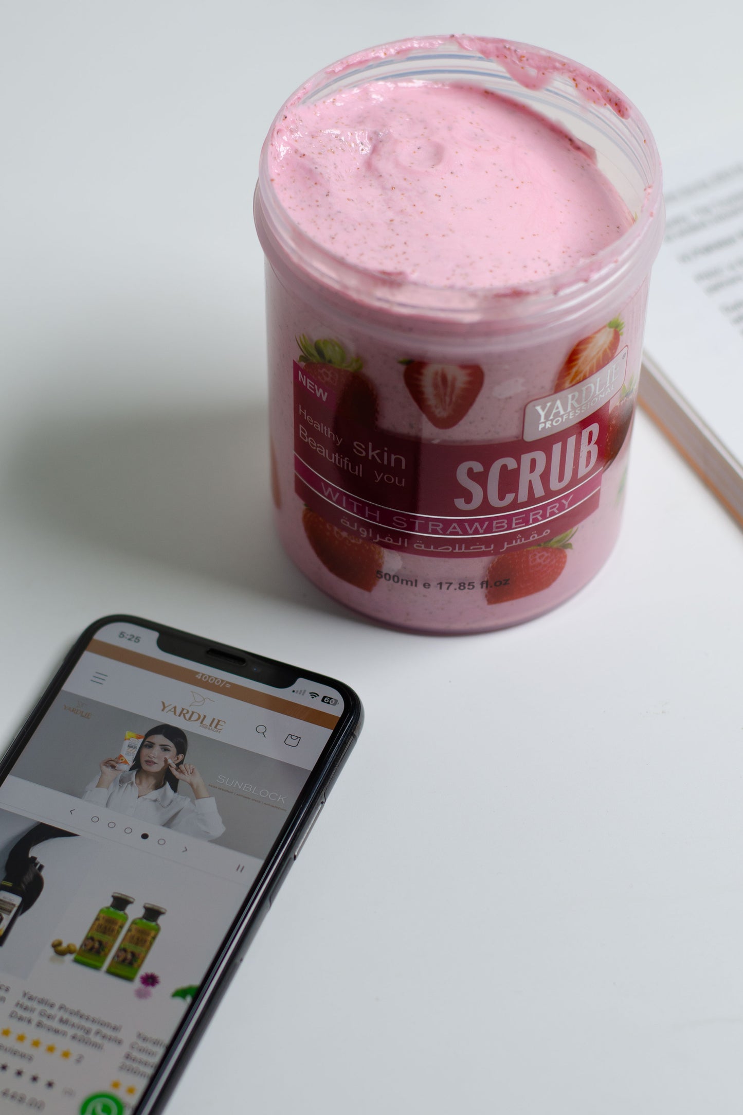 Strawberry Body Scrub | Yardlie | 500ml |