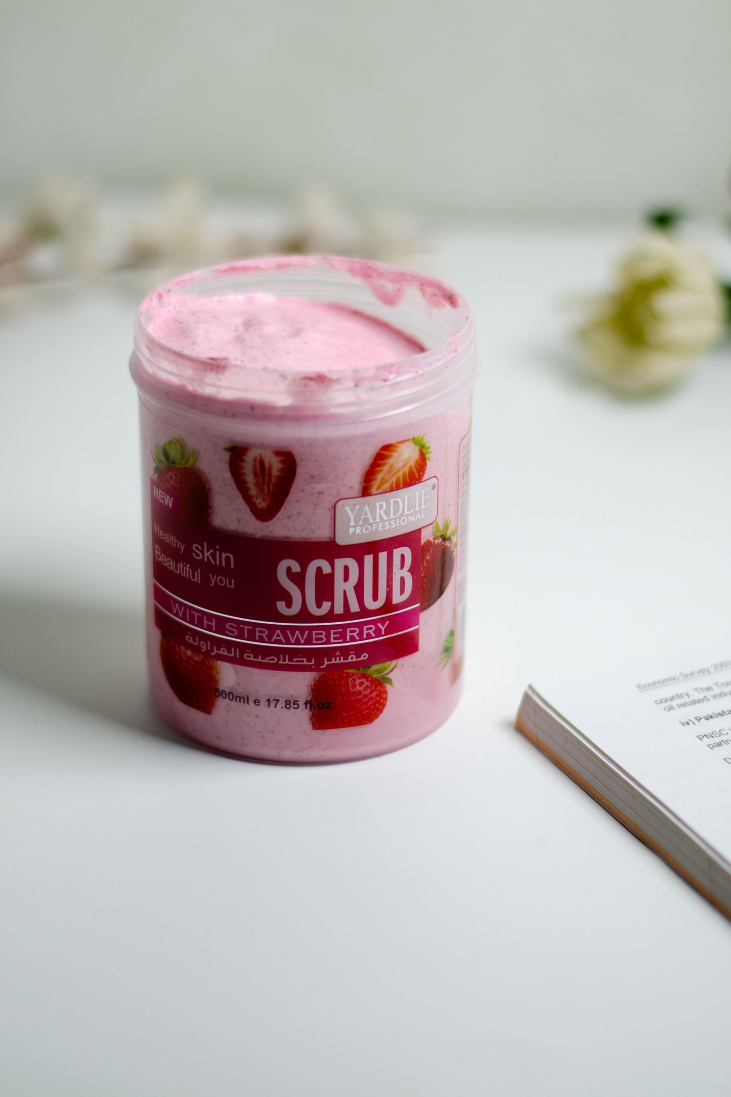 Strawberry Body Scrub | Yardlie | 500ml |